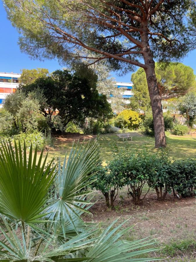 Frejus Plage - 50m2 au calme, tout à pieds Extérieur photo